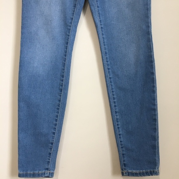 No Boundaries High Rise Light Blue Denim Stretch Soft Skinny Jeans - Picture 4 of 15